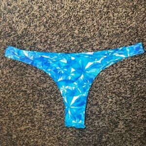 Fused Hawaii extra cheeky bottom